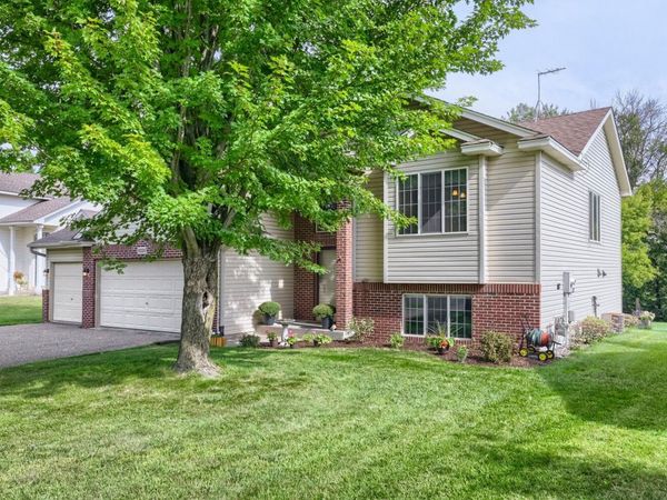 10324 Kalen Lane NE, Hanover, MN 55341