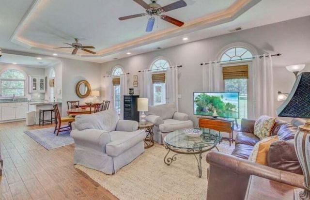 204 Salisbury Drive Photo 8