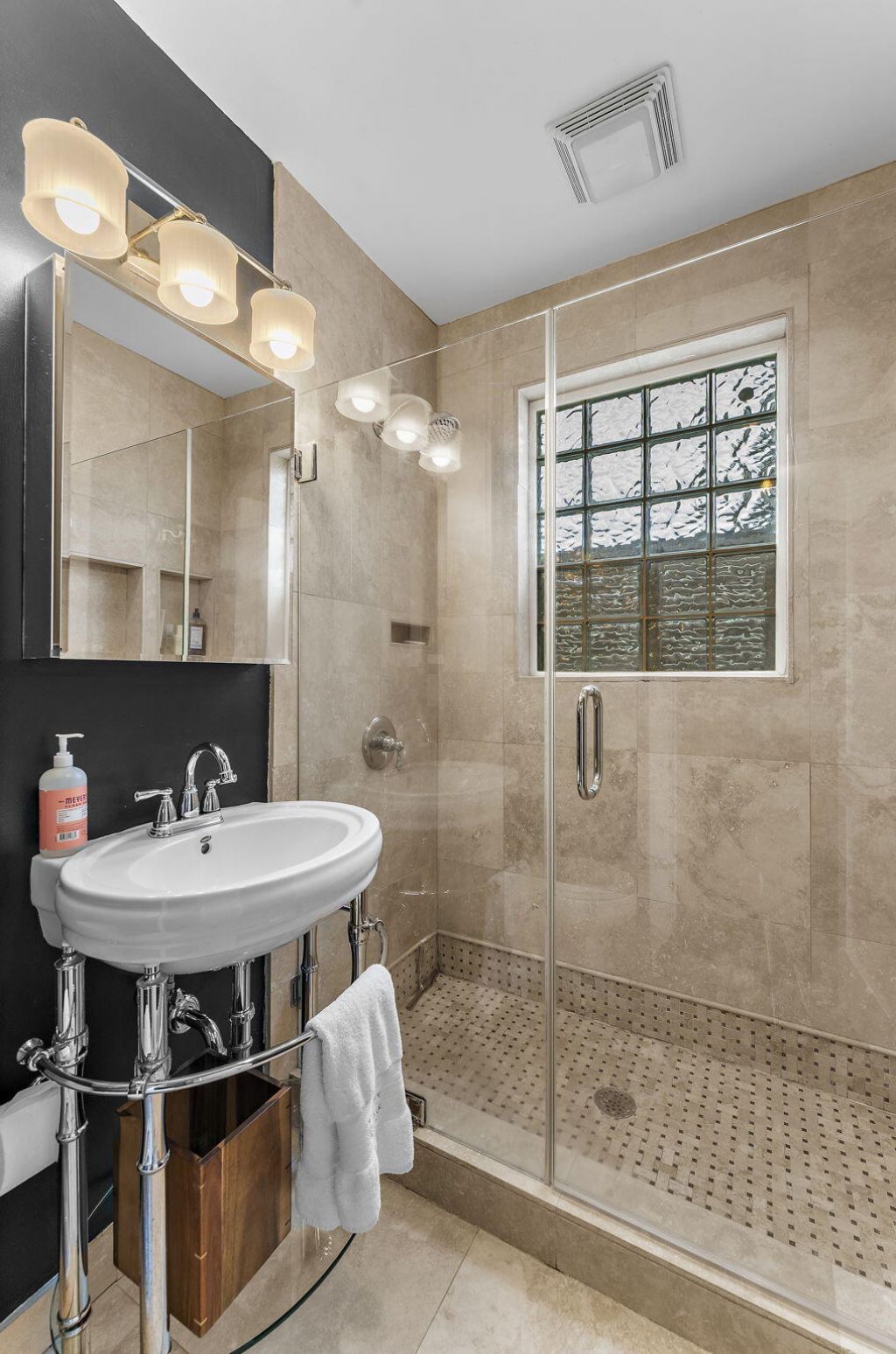 27 Sothel Avenue Photo 23