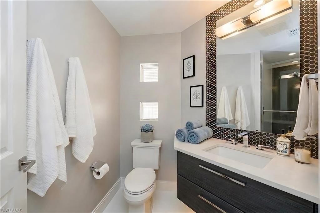 4530 Gulf Shore Blvd N, Unit 2-212, Naples, FL 34103 Photo