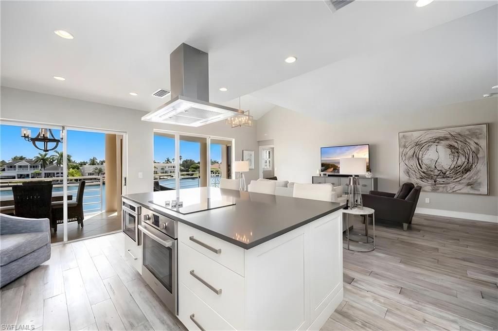 4530 Gulf Shore Blvd N, Unit 2-212, Naples, FL 34103 Photo
