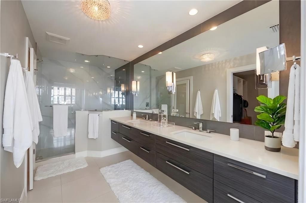 4530 Gulf Shore Blvd N, Unit 2-212, Naples, FL 34103 Photo