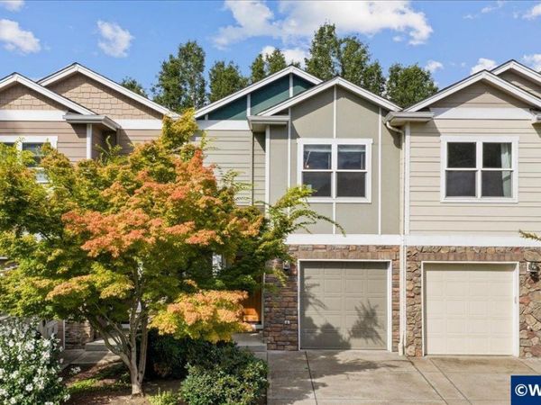 211 Silver (#2i) St, Silverton, OR 97381