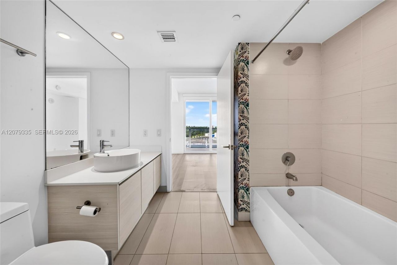 4250 Biscayne Blvd , Unit 805, Miami, FL 33137 Photo