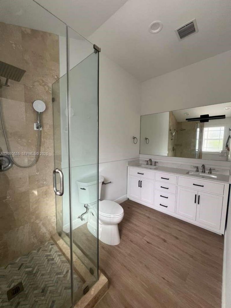 211 SW 29th Rd, Miami, FL 33129 Photo