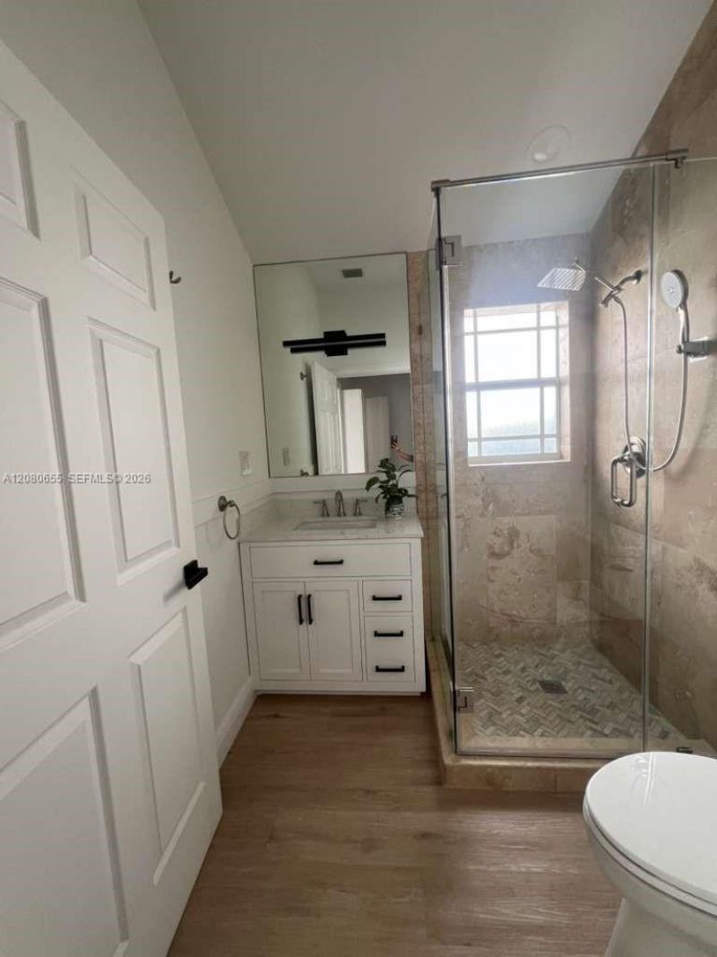 211 SW 29th Rd, Miami, FL 33129 Photo