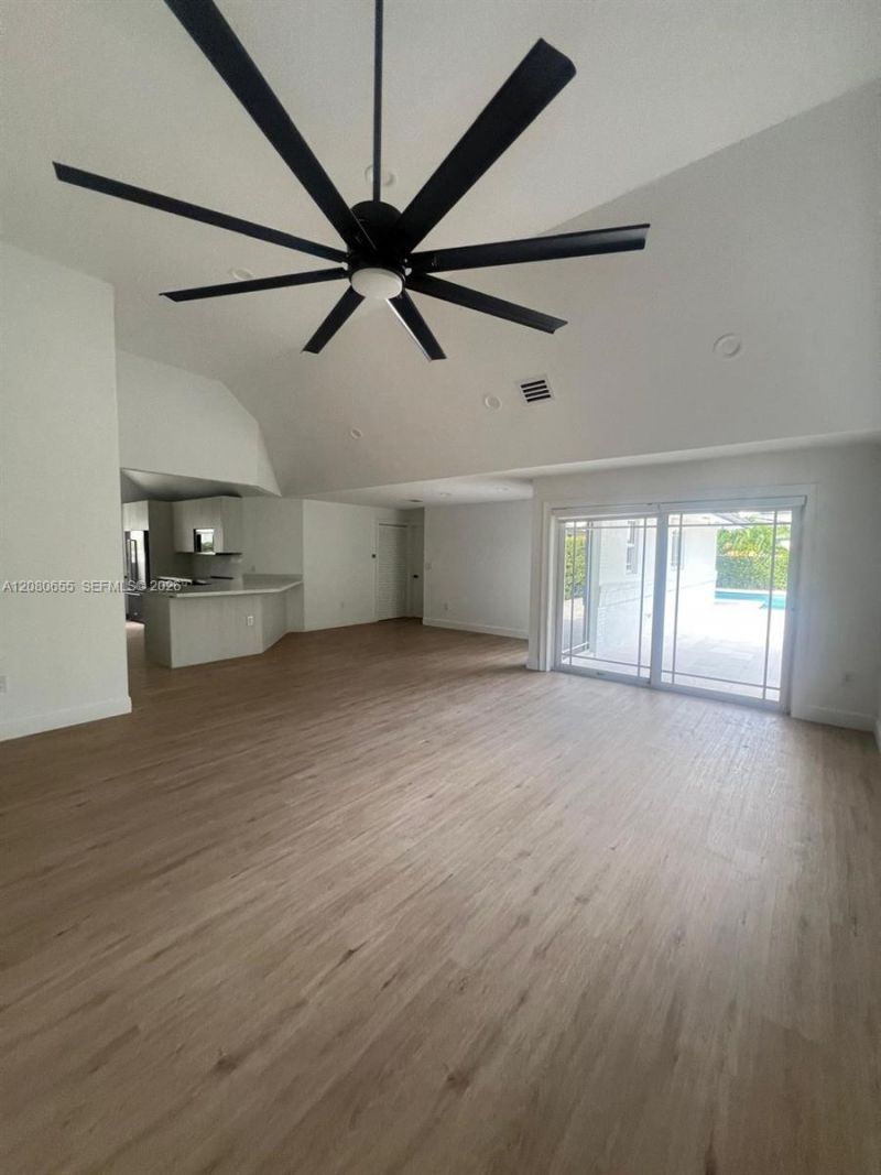 211 SW 29th Rd, Miami, FL 33129 Photo