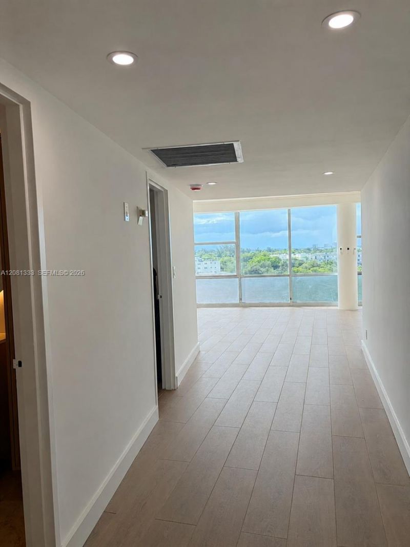 900 Bay Dr, Unit 615, Miami Beach, FL 33141 Photo