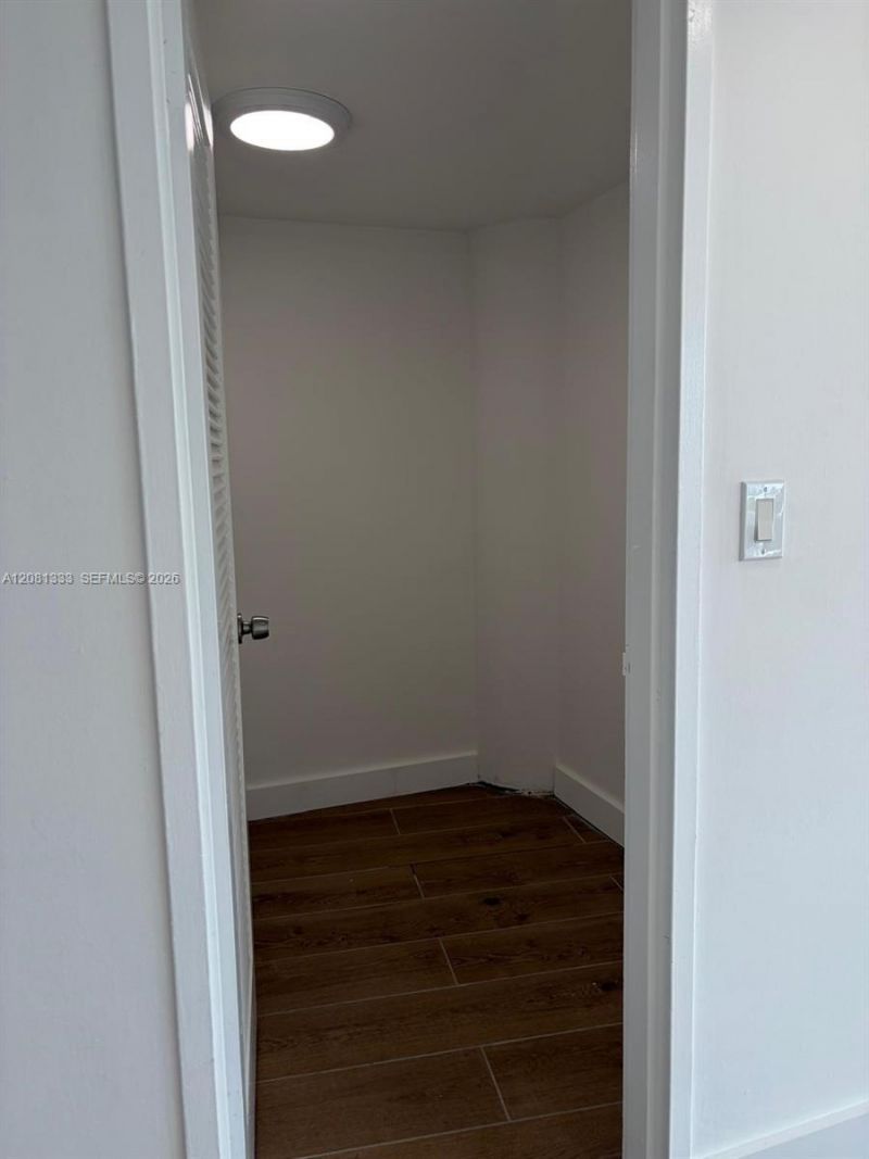 900 Bay Dr, Unit 615, Miami Beach, FL 33141 Photo