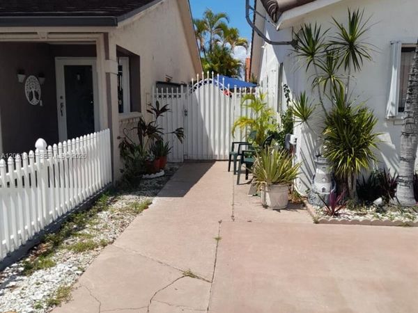 10329 NW 128th Ter , Unit 1, Hialeah Gardens, FL 33018