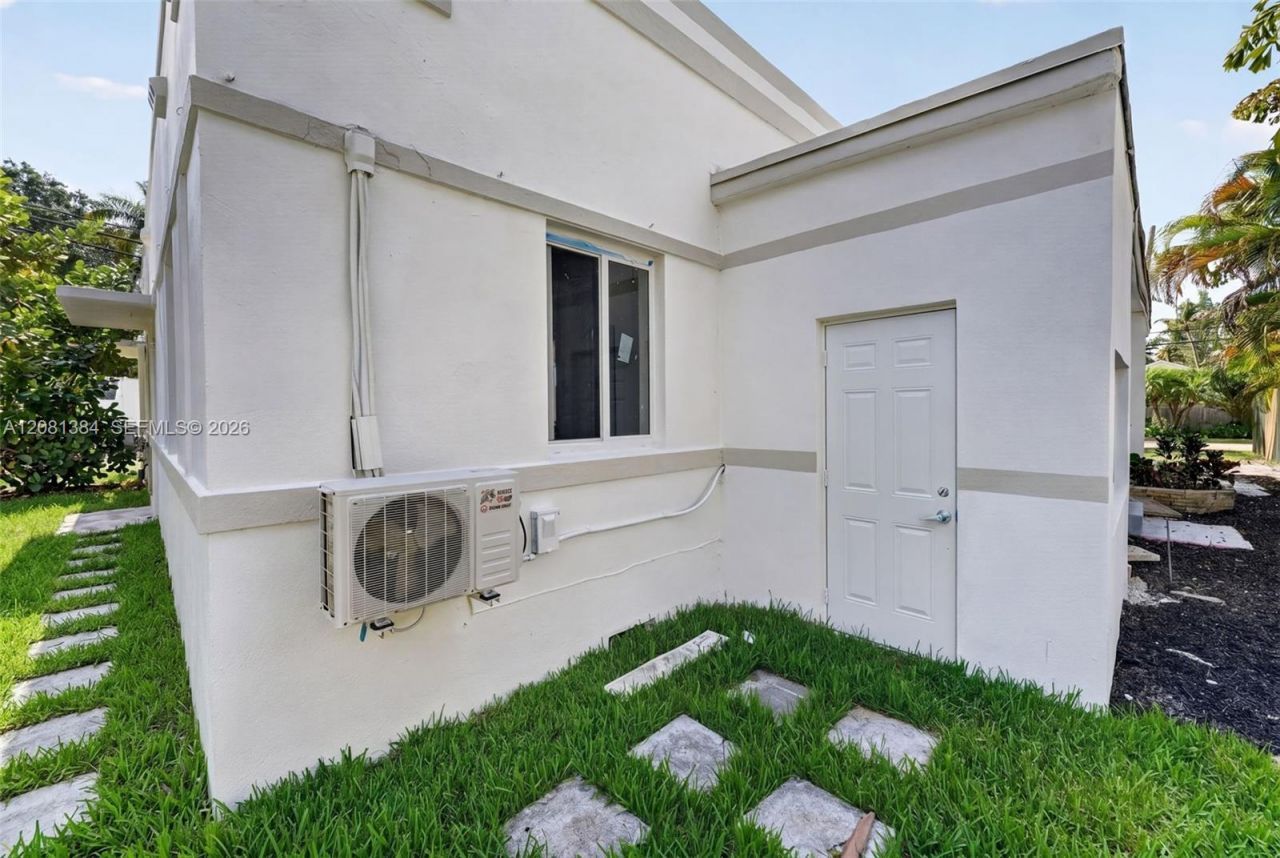 401 NE 14th Ave , Fort Lauderdale, FL 33301 Photo