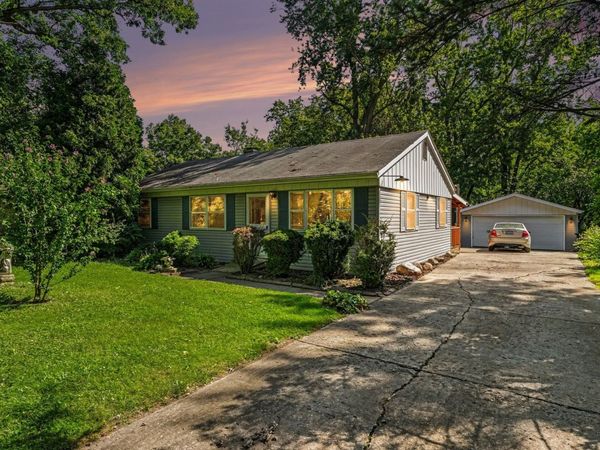 23914 S Cretewood Lane , Crete, IL 60417