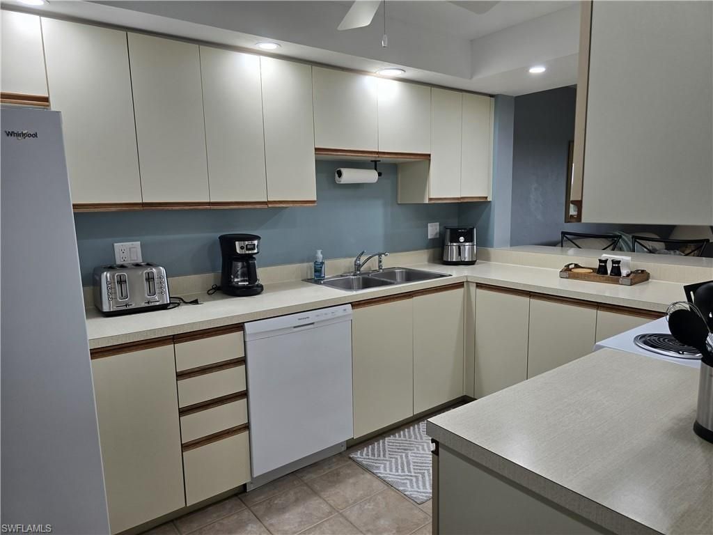7129 Lakeridge View Ct , Unit 302, Fort Myers, FL 33907 Photo