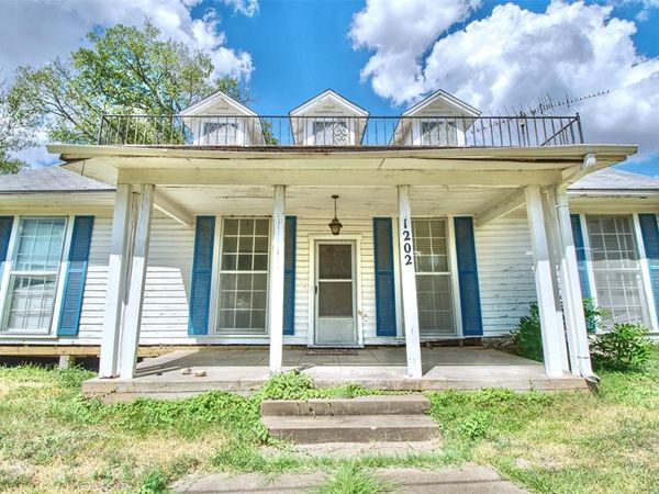 1202 Tyler, Thornton, TX 76687