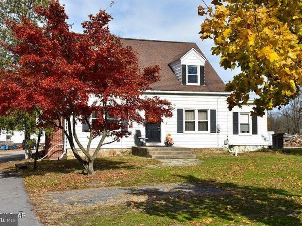 121 COUNTRY CLUB LANE , MILL HALL, PA 17751