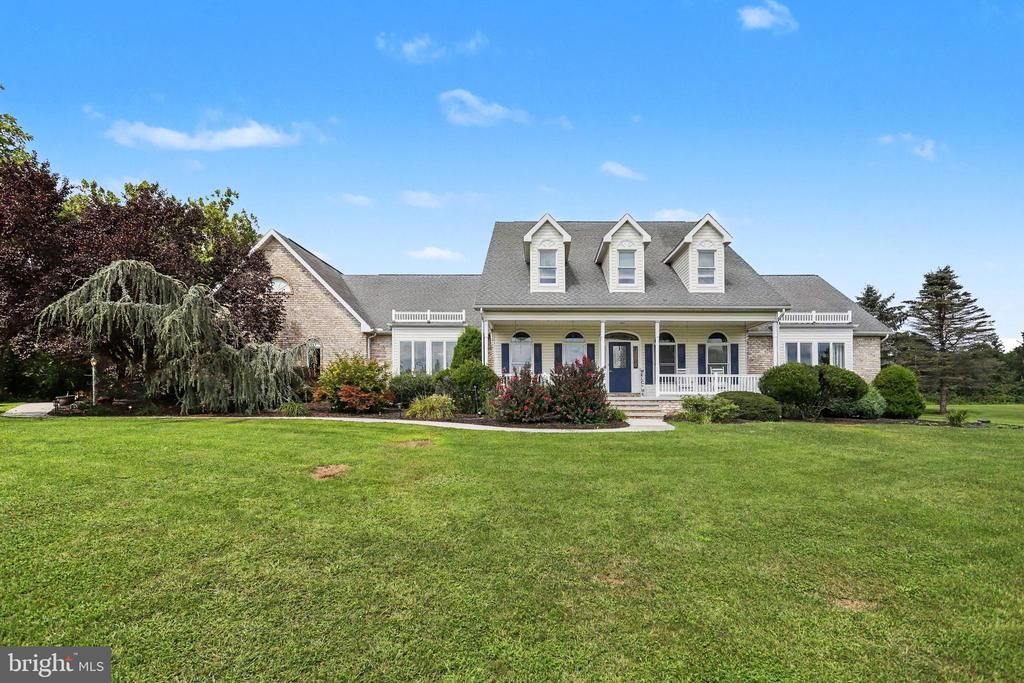 839 SCHOOL HOUSE LANE, LEWISBERRY, PA 17339
