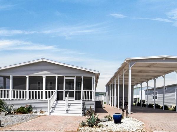 10039 STERLING AVENUE , DADE CITY, FL 33525