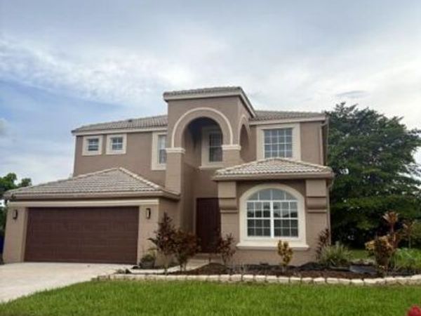 127 Saratoga Boulevard W, Royal Palm Beach, FL 33411