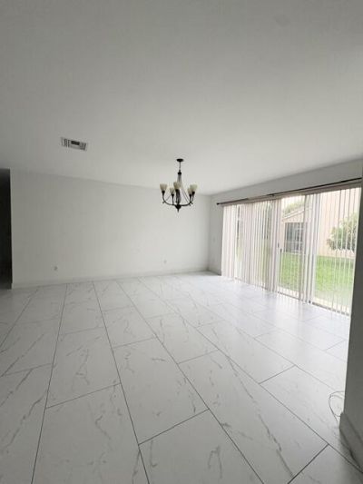 127 Saratoga Boulevard W, Royal Palm Beach, FL 33411 Photo