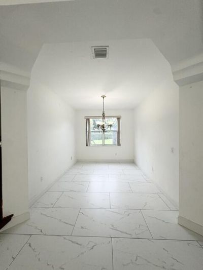 127 Saratoga Boulevard W, Royal Palm Beach, FL 33411 Photo