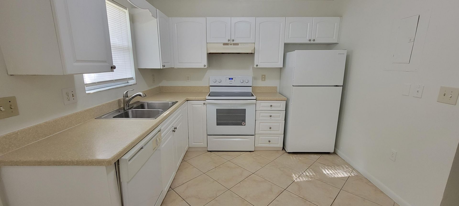 2018 S 10th Street, Fort Pierce, FL 34950 Photo