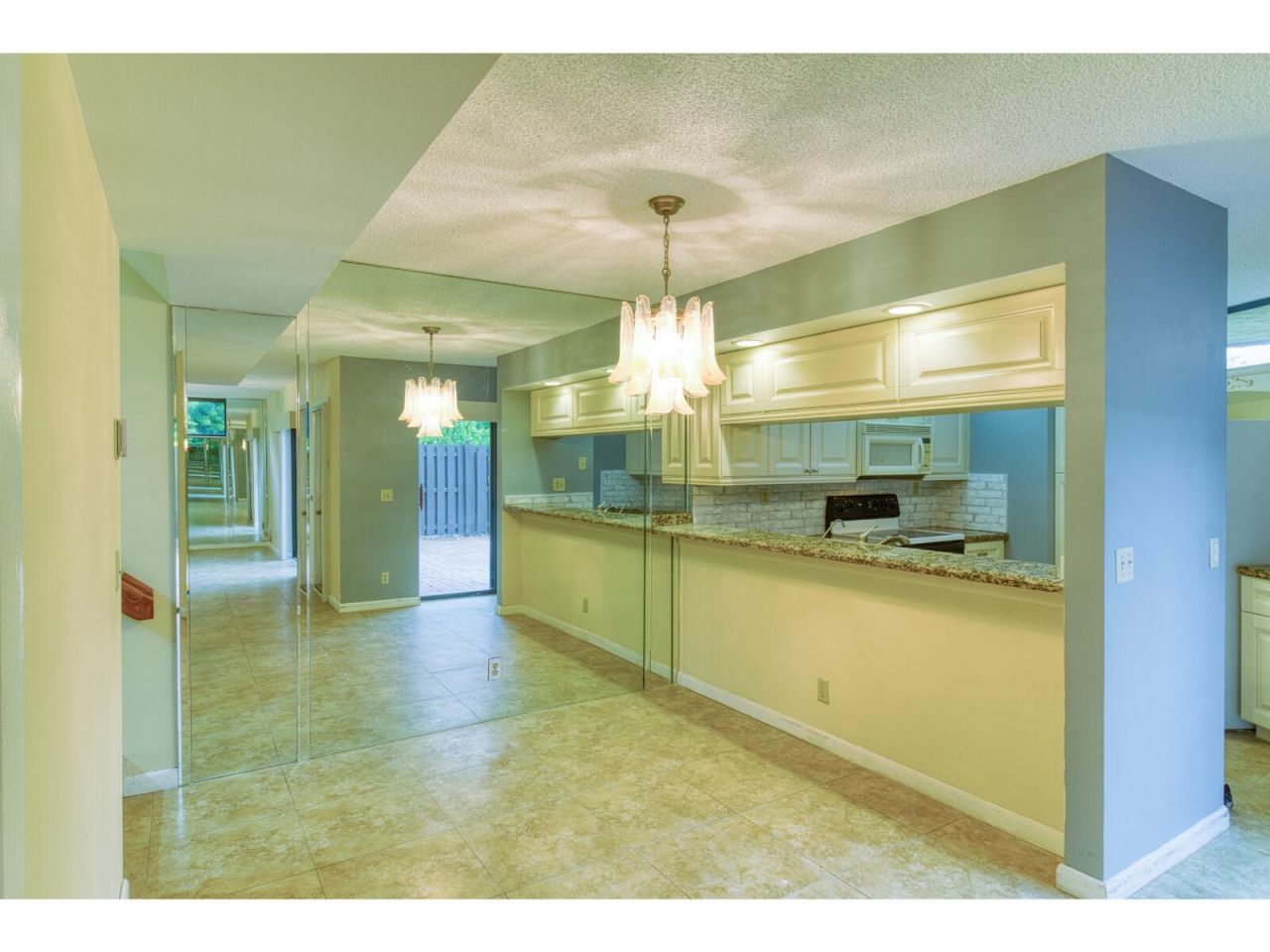 23078 Oxford Place, Unit Apt D, Boca Raton, FL 33433 Photo