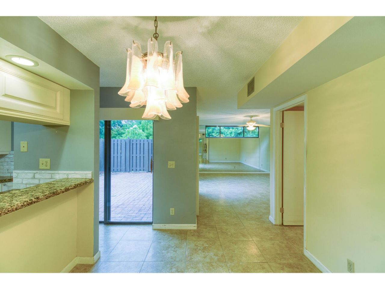 23078 Oxford Place, Unit Apt D, Boca Raton, FL 33433 Photo