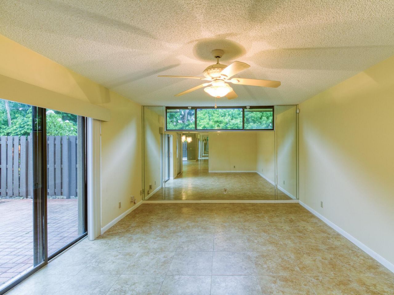 23078 Oxford Place, Unit Apt D, Boca Raton, FL 33433 Photo