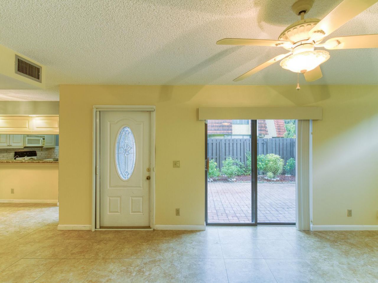 23078 Oxford Place, Unit Apt D, Boca Raton, FL 33433 Photo