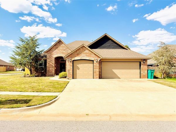 11733 SW 22nd Terrace, Yukon, OK 73099