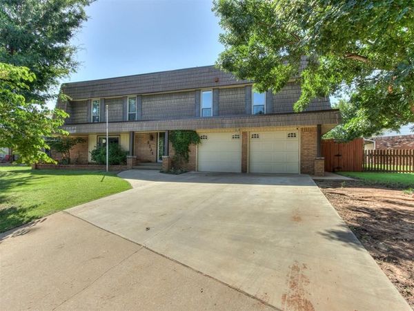 9220 Sutton Place, Oklahoma City, OK 73132