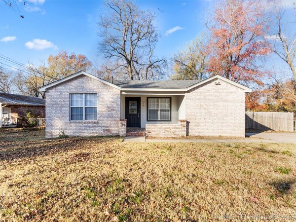 314 S Delaware Avenue , Coweta, OK 74429
