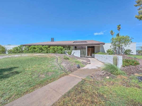 560 E CAMPINA Drive, Litchfield Park, AZ 85340