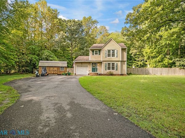 8174 Lord Fairfax Circle, Gloucester, VA 23061