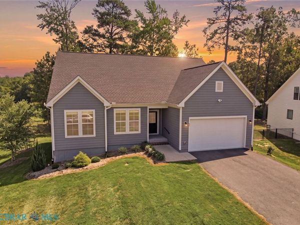 54 Genevieve, Irvington, VA 22480
