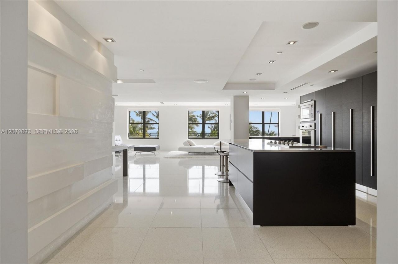 1330 Ocean Dr, Unit 3CA, Miami Beach, FL 33139 Photo