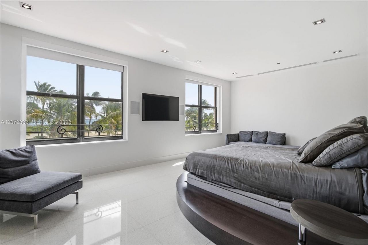 1330 Ocean Dr, Unit 3CA, Miami Beach, FL 33139 Photo