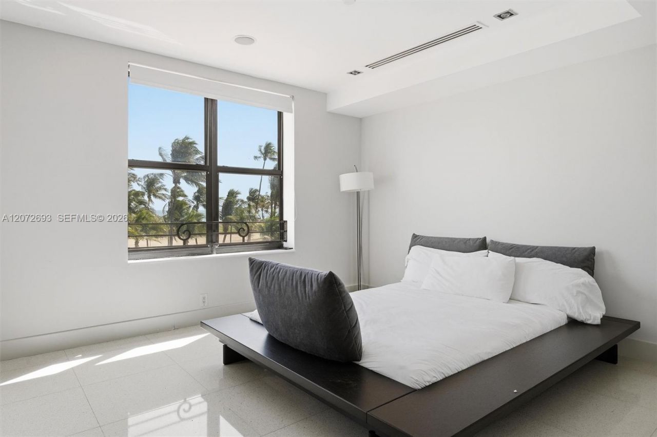1330 Ocean Dr, Unit 3CA, Miami Beach, FL 33139 Photo