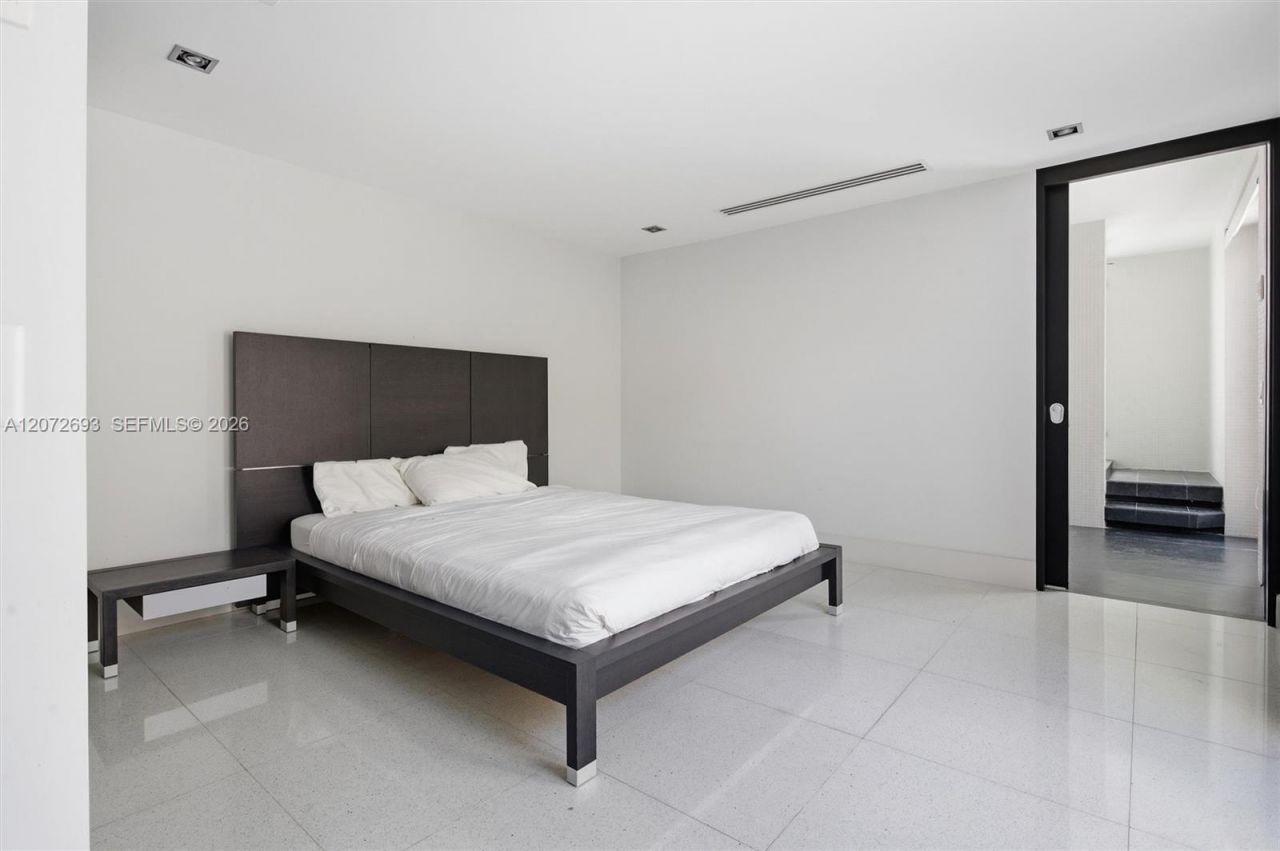 1330 Ocean Dr, Unit 3CA, Miami Beach, FL 33139 Photo