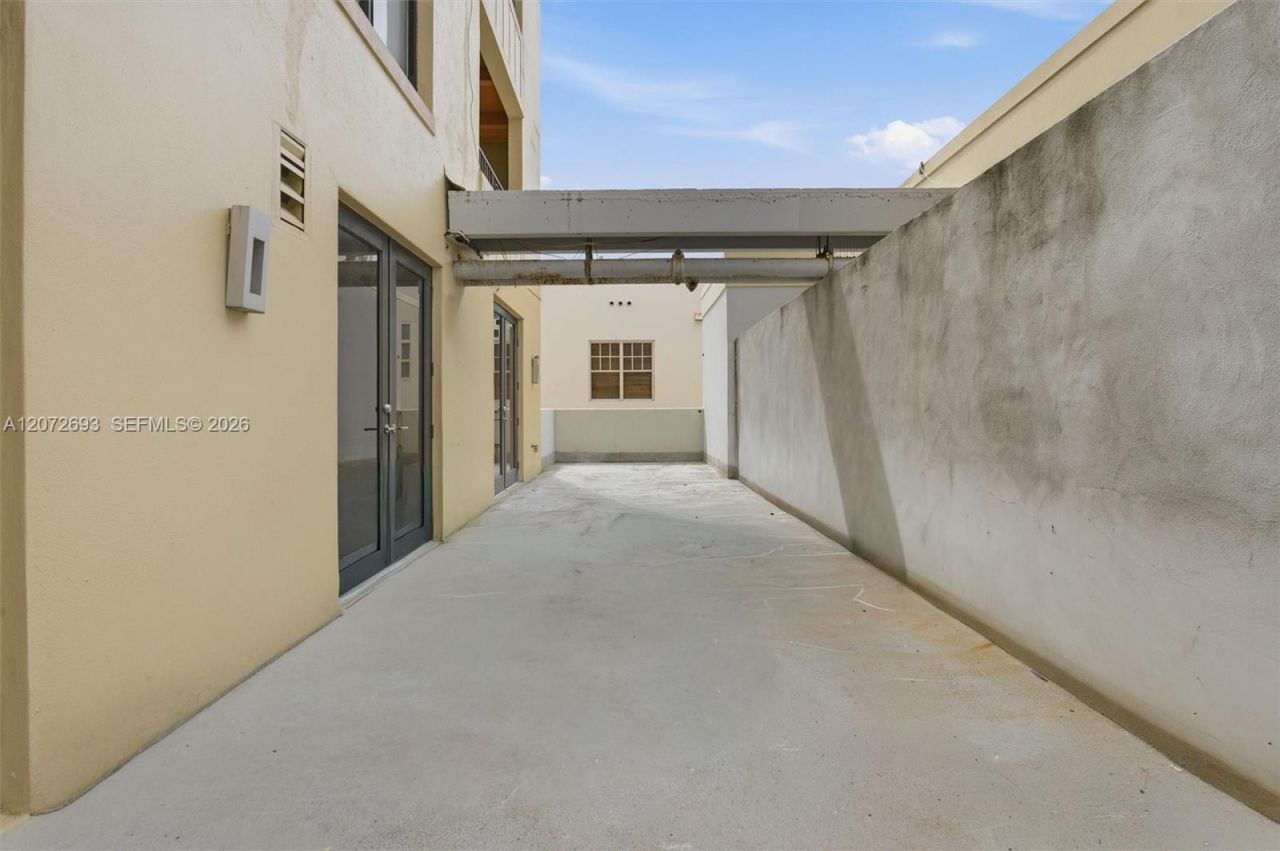 1330 Ocean Dr, Unit 3CA, Miami Beach, FL 33139 Photo