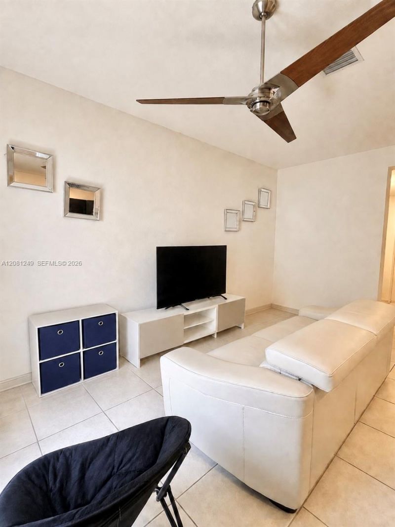 3344 W 105th Ter, Hialeah, FL 33018 Photo