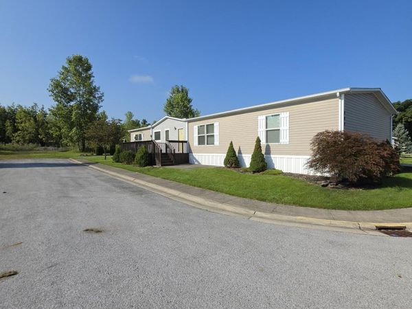 807 Lakeridge Drive, Lima, OH 45804