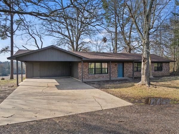 10 County Road 3357 , Omaha, TX 75571