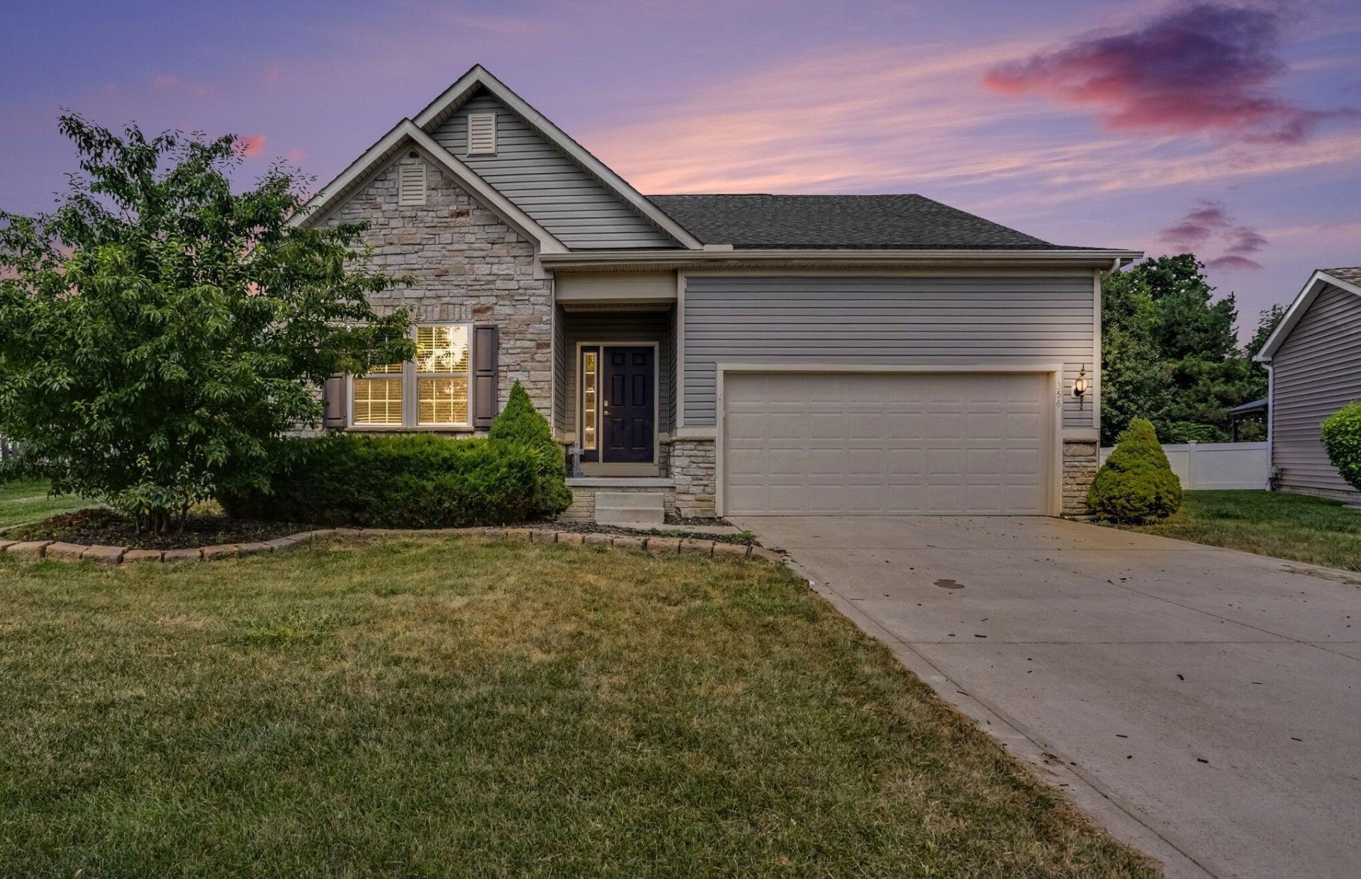 356 Ridgefield Drive , Delaware, OH 43015 Main Photo