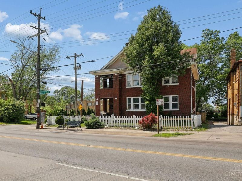 4829 Reading Road, Cincinnati, OH 45237 Photo 2