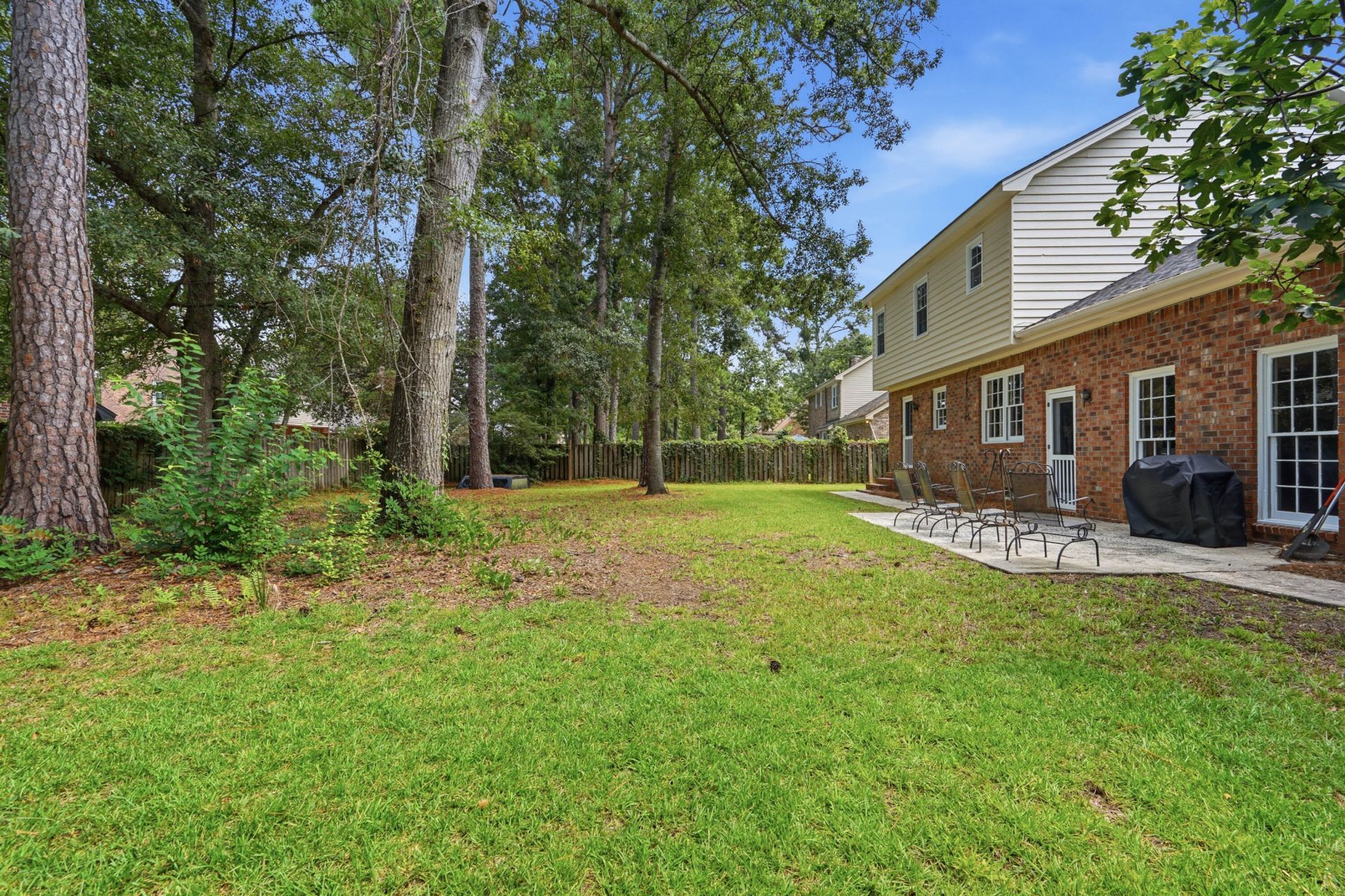 211 Towhee Drive Photo 33