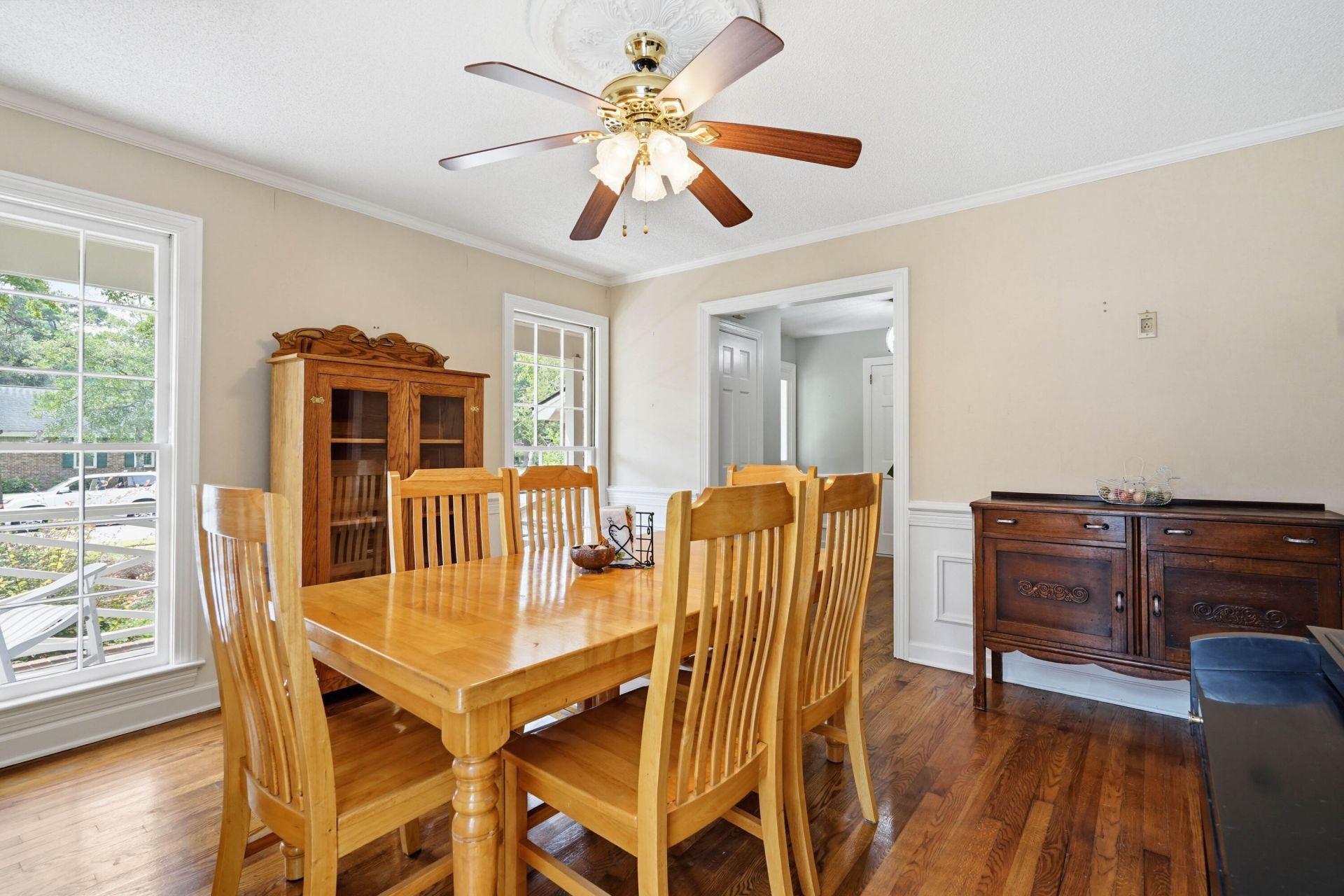 211 Towhee Drive Photo 8