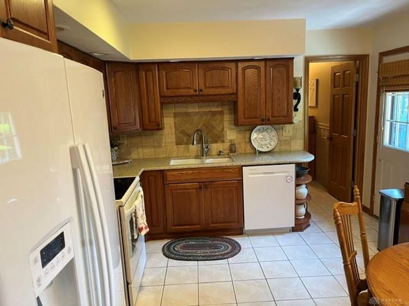 2344 Rosetta Drive, Eaton, OH 45320 Photo 7