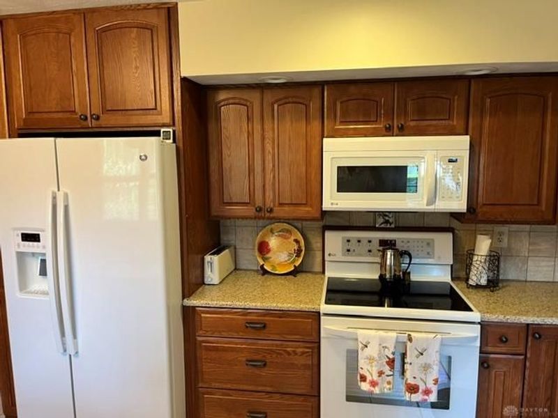 2344 Rosetta Drive, Eaton, OH 45320 Photo 8