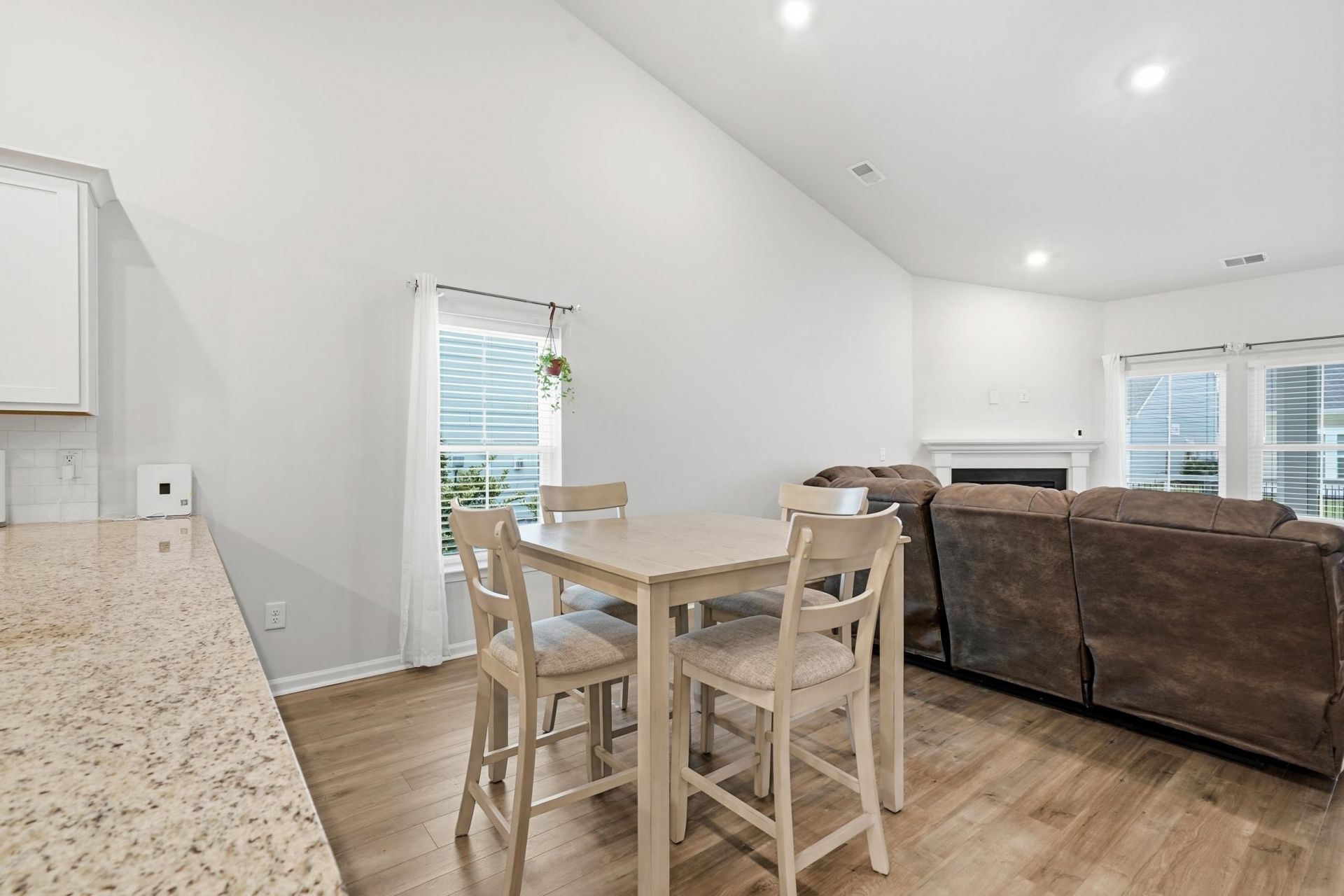 5681 Lacebark Trail Photo 10